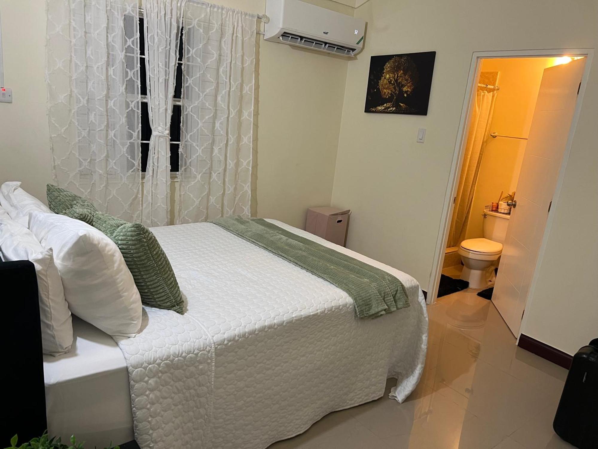 فيلا Bellarose At Colbeck ,Gated With Pool, Stylishly Modern Old Harbour المظهر الخارجي الصورة