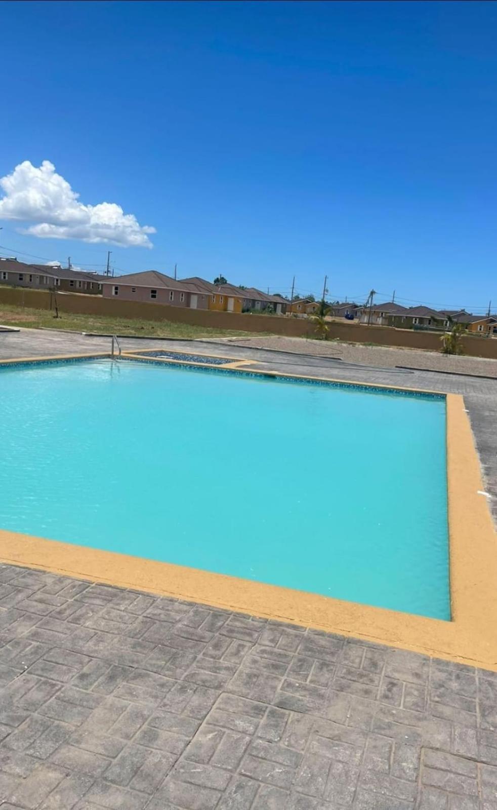 فيلا Bellarose At Colbeck ,Gated With Pool, Stylishly Modern Old Harbour المظهر الخارجي الصورة